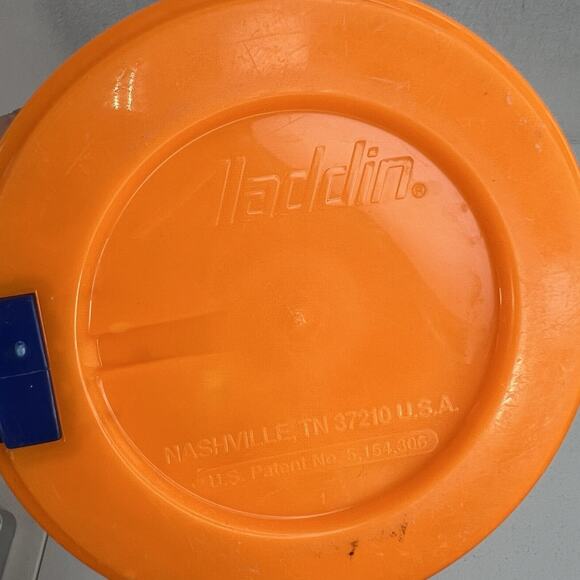 Vtg Aladdin Kel-Welco Big 1993 Mug Tool Adventurer Dude Guy Surfing Orange W Lid - Picture 11 of 11